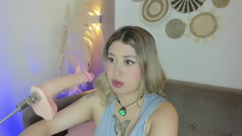 Snapshot of amber_palmer chatting on 05-31-26, 02:02 amber_palmer online show from 05-31-26, 02:02