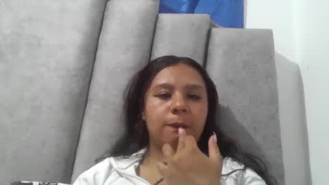 Snapshot of amber_rose17 chatting on 06-08-26, 04:02 AMBER online show from 06-08-26, 04:02