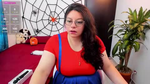 Snapshot of amber_sexy14 chatting on 10-17-25, 06:43 amber_sexy14 online show from 10-17-25, 06:43
