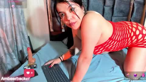 Snapshot of amberbeckeer chatting on 12-10-24, 09:00 Amber online show from 12-10-24, 09:00