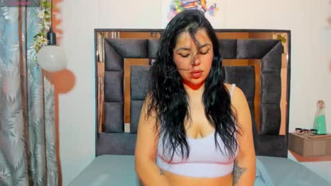 Snapshot of amberbeckeer chatting on 09-20-25, 01:06 Amber online show from 09-20-25, 01:06
