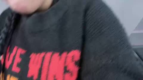 Amber  online show from 10-12-25, 11:42