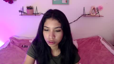 Amber Jeong online show from 12-24-24, 12:44