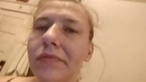 amberjohnson1387 online show from 11-21-25, 08:02