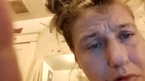 amberjohnson1387 online show from 12-18-25, 01:11