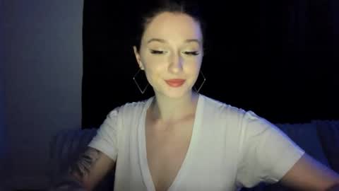 amberkinsley online show from 10-01-25, 07:03
