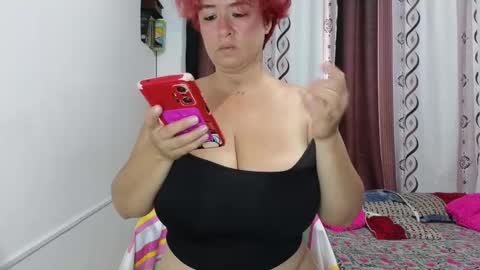 Snapshot of amberlissi chatting on 02-10-25, 02:26 LISSY online show from 02-10-25, 02:26