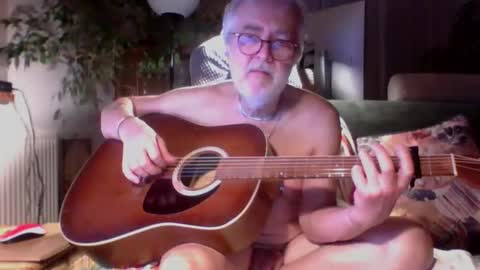 Amberr11 online show from 10-25-25, 10:37