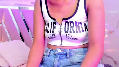 Snapshot of amberr_sweett chatting on 05-16-26, 06:50 Amber online show from 05-16-26, 06:50