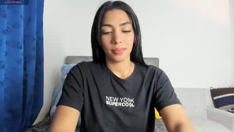 Snapshot of amberrsmith_ chatting on 07-24-26, 06:17 Amber online show from 07-24-26, 06:17