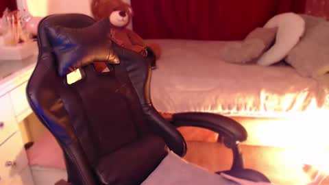 Amber  online show from 01-10-25, 05:37