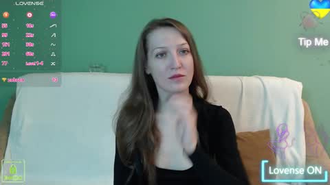 Snapshot of amberstr chatting on 11-10-25, 02:05 amberStr online show from 11-10-25, 02:05