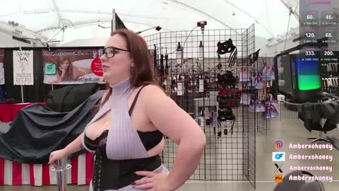 Amber Honey  online show from 02-01-25, 08:26