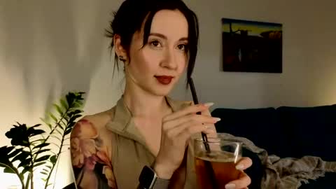 Moon inst 4mbientmoon online show from 05-18-26, 05:41