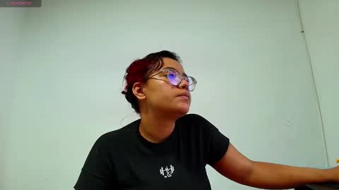 Snapshot of ameli_and_lucas chatting on 01-08-25, 04:02 Amelia Lucas online show from 01-08-25, 04:02