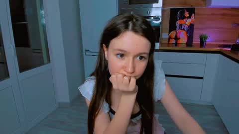 Snapshot of ameli_moon chatting on 02-28-25, 06:52 Eileen online show from 02-28-25, 06:52