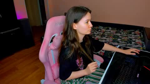 Eileen online show from 04-02-26, 04:26