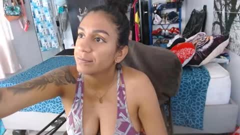 Snapshot of amelia_2023 chatting on 03-04-25, 03:48 amelia  online show from 03-04-25, 03:48