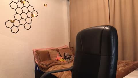 Snapshot of amelia___hall chatting on 10-26-25, 06:03 Amelia online show from 10-26-25, 06:03