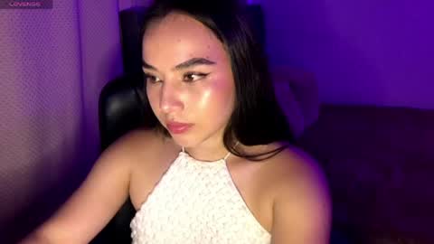 Snapshot of amelia___hall chatting on 05-28-26, 12:19 Amelia online show from 05-28-26, 12:19