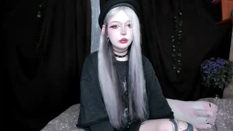 Amelia online show from 11-13-25, 12:15