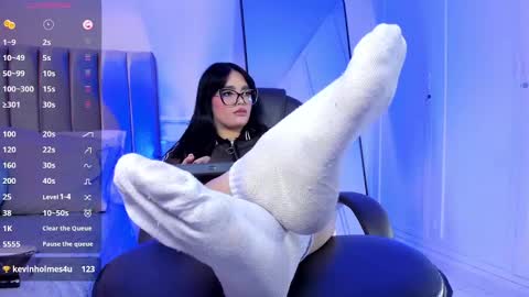 Snapshot of amelia_farell chatting on 07-27-26, 03:41 MISS AMELIA online show from 07-27-26, 03:41