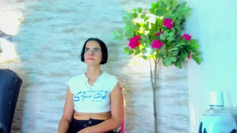  AMELIA.  online show from 11-03-25, 07:48