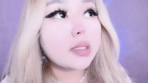 Snapshot of amelia_sunlight chatting on 12-17-24, 03:39 Amelia online show from 12-17-24, 03:39