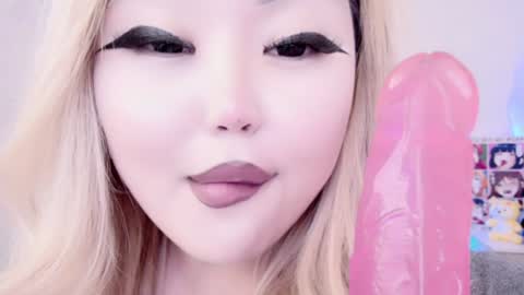 Snapshot of amelia_sunlight chatting on 01-31-25, 01:11 Amelia online show from 01-31-25, 01:11