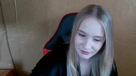 Amelia  online show from 07-03-26, 10:32