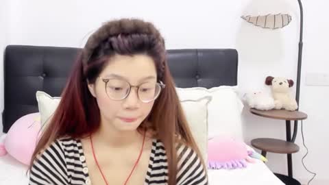 Snapshot of ameliabess chatting on 07-21-26, 05:21 bess online show from 07-21-26, 05:21