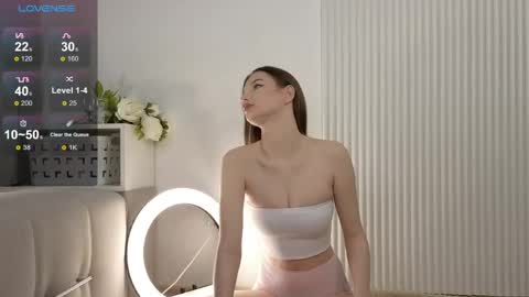 5th day here my name Jennie online show from 05-14-26, 10:16