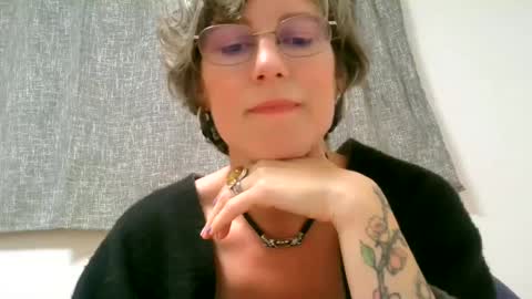Snapshot of ameliaishka chatting on 09-27-25, 03:33 Ameliaishka online show from 09-27-25, 03:33