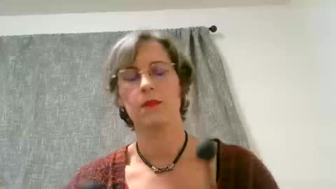 Snapshot of ameliaishka chatting on 10-11-25, 02:11 Ameliaishka online show from 10-11-25, 02:11