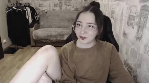 Snapshot of ameliakamishiro chatting on 02-25-25, 07:03 Amelia online show from 02-25-25, 07:03