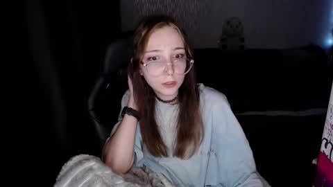 Snapshot of ameliakamishiro chatting on 09-28-25, 08:36 Amelia online show from 09-28-25, 08:36