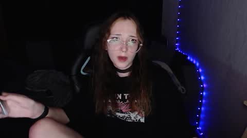 Snapshot of ameliakamishiro chatting on 10-09-25, 08:40 Amelia online show from 10-09-25, 08:40