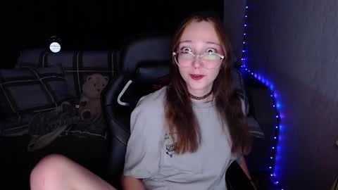 Snapshot of ameliakamishiro chatting on 10-15-25, 09:04 Amelia online show from 10-15-25, 09:04