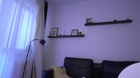 Snapshot of ameliamber0 chatting on 05-10-26, 03:06 Amelia online show from 05-10-26, 03:06
