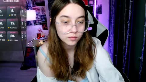 Amelia online show from 05-06-26, 07:46