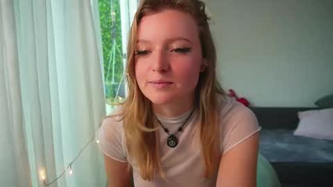 Amelia online show from 02-28-26, 01:45