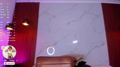 Snapshot of amelie_leigh chatting on 01-23-25, 08:57 Alejandra online show from 01-23-25, 08:57