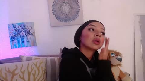 Snapshot of amelie_perlie_ chatting on 06-09-26, 12:50 AMELIE online show from 06-09-26, 12:50