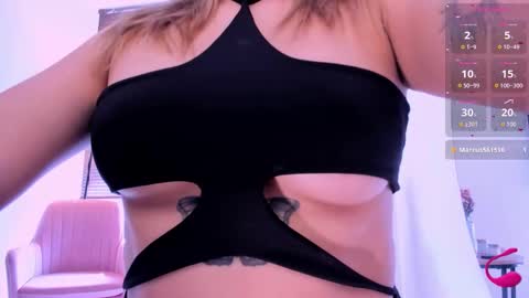 Amelie Graham online show from 11-25-25, 02:17