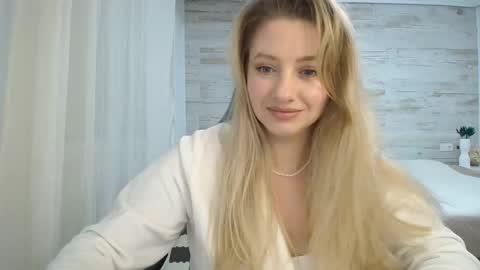 Amelie online show from 01-16-26, 05:50