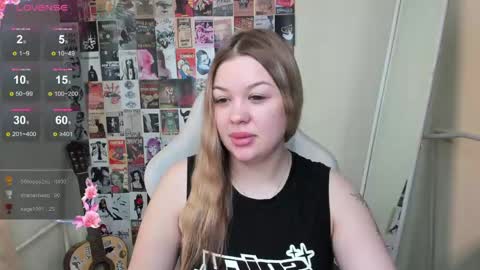 Amelie online show from 05-24-26, 04:17