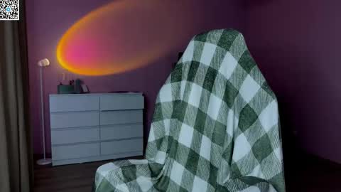 Ameliia castro online show from 11-12-25, 06:03