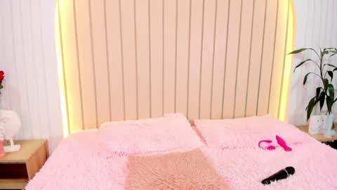 Amelia online show from 01-30-25, 05:09