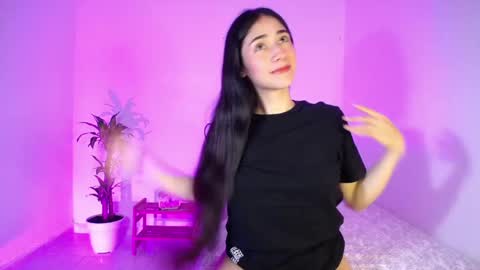 Snapshot of amelycaro chatting on 01-29-25, 05:09 Amely online show from 01-29-25, 05:09