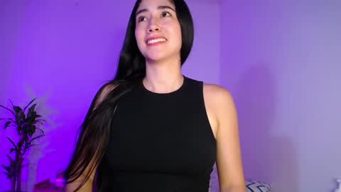 Snapshot of amelycaro chatting on 02-05-25, 05:52 Amely online show from 02-05-25, 05:52